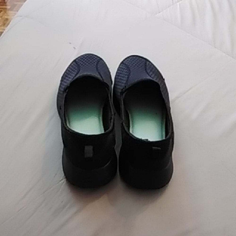 Women's Black Athletic Shoes